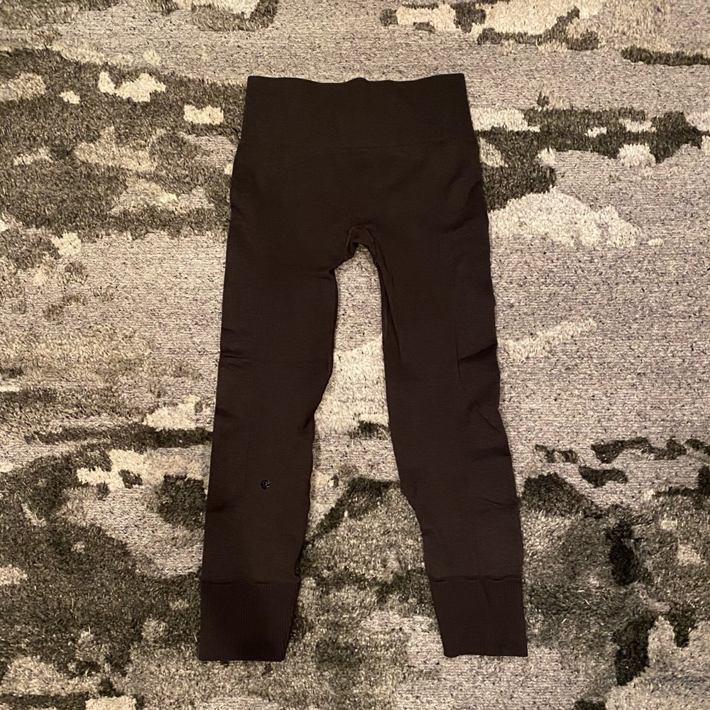 Lululemon seamless leggings size 6